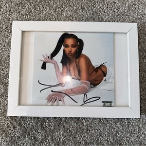 Tinashe Autograph + Frame